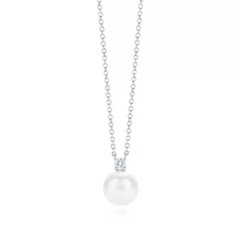 Tiffany Signature® Pearls Pendant White Gold 18k